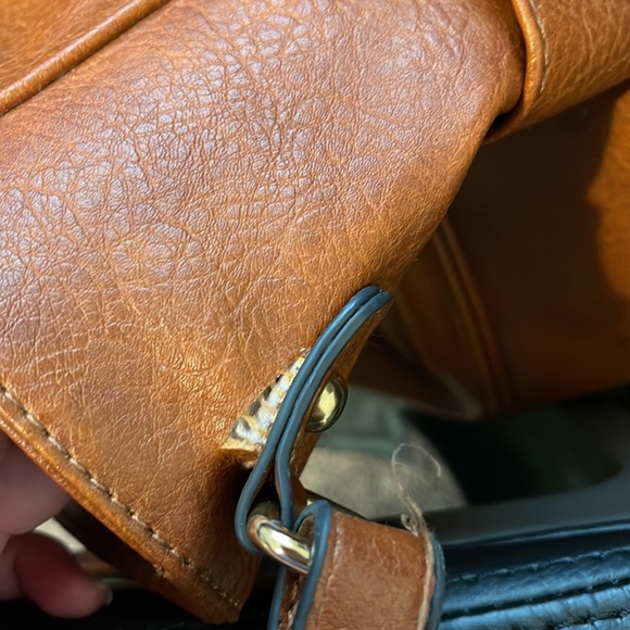 Purse - Picture 8 of 9